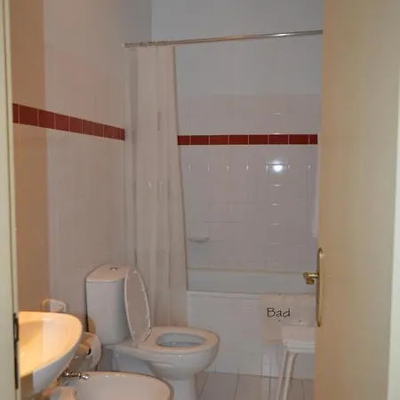 Casa Vermelha Inn *