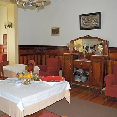 Casa Vermelha Inn